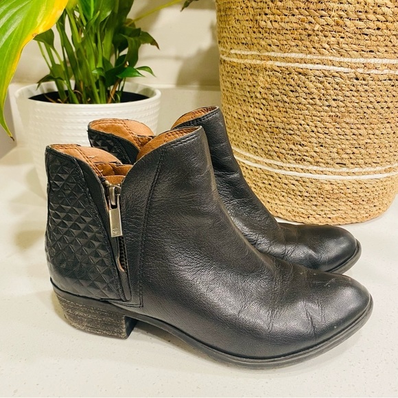 Lucky Brand Brenono Black Leather Ankle Bootie Women’s 6 — Moto Biker Style Zip - Picture 3 of 8